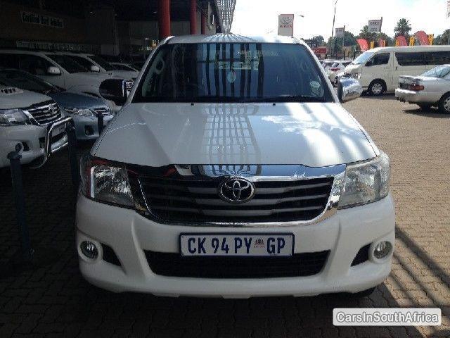 Toyota Hilux Manual 2011 in Gauteng