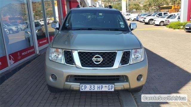 Nissan Pathfinder Automatic 2013 in Gauteng