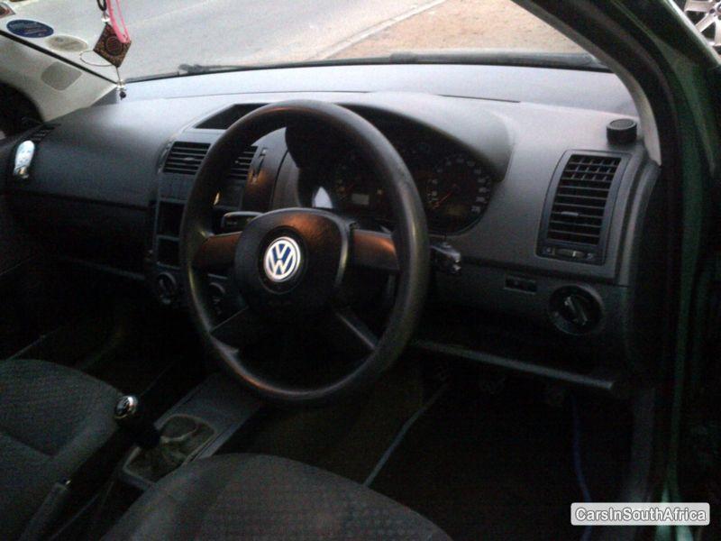 Volkswagen Polo Manual 2004 - image 4