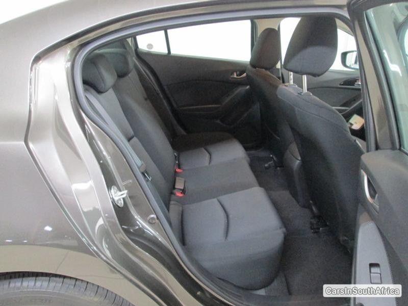 Mazda 323 Manual 2015 - image 4