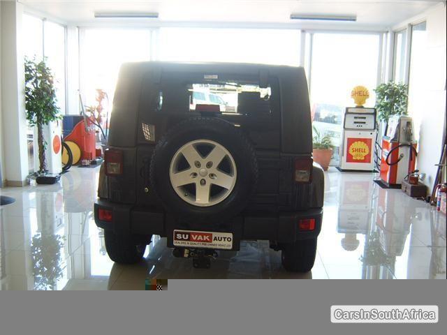 Jeep Wrangler Automatic 2010 - image 4