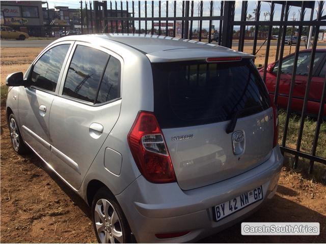 Hyundai i10 Manual 2013 in South Africa