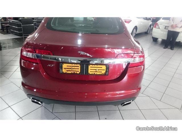 Jaguar XF Automatic 2010 - image 4