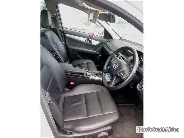 Mercedes Benz C-Class Automatic 2011 - image 4