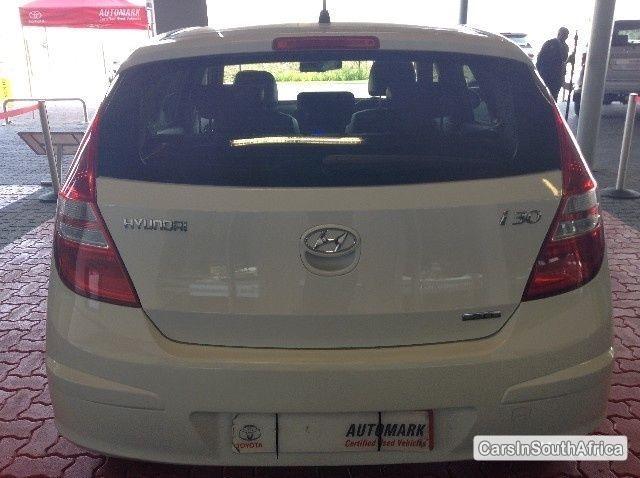 Hyundai i30 Manual 2010 - image 4