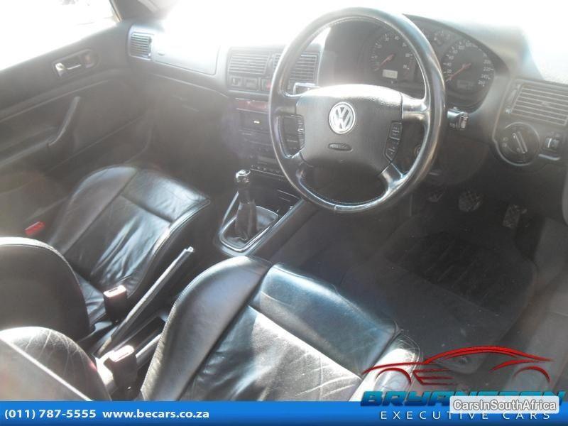 Volkswagen Golf Manual 2004 - image 4