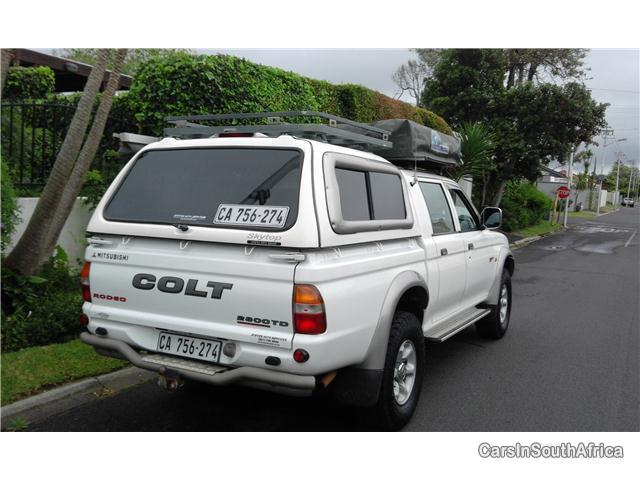 Mitsubishi Colt Manual 2002 - image 4