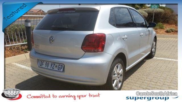 Volkswagen Polo Manual 2014 - image 4