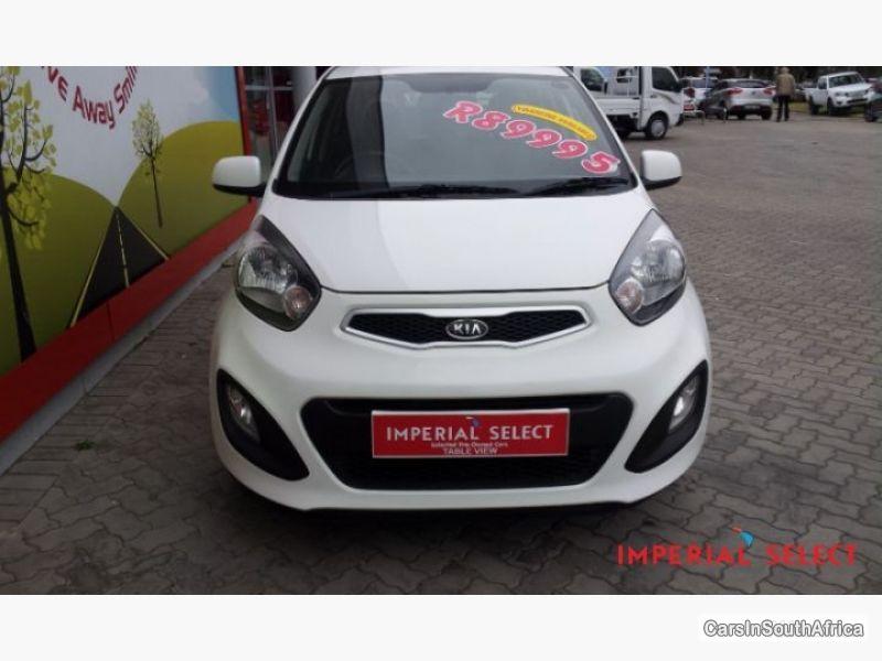 Kia Picanto Manual 2011 - image 4