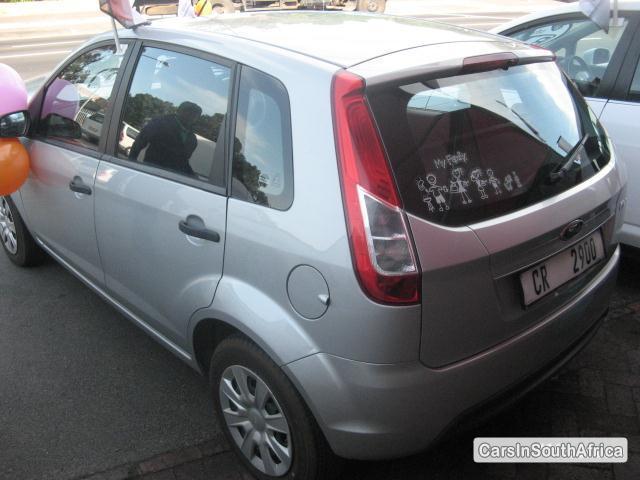 Ford Figo Manual 2013 - image 4