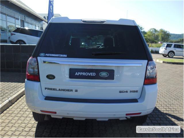 Land Rover Freelander Automatic 2011 - image 4