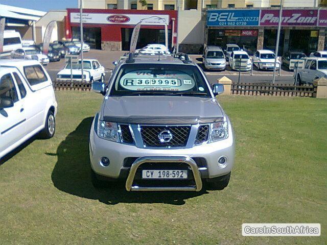 Nissan Navara Manual 2012 - image 4