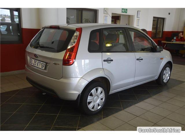 Ford Figo Manual 2011 - image 4