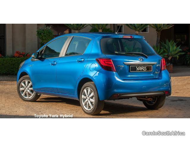 Toyota Yaris Manual 2015 - image 4