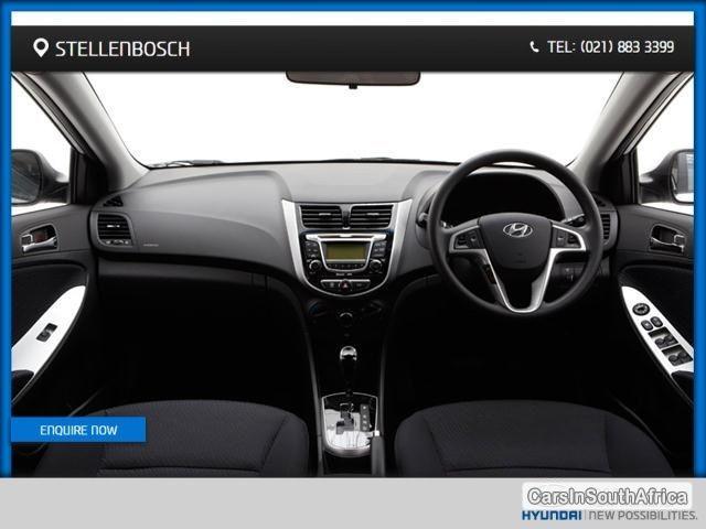 Hyundai Accent Manual 2015 - image 4