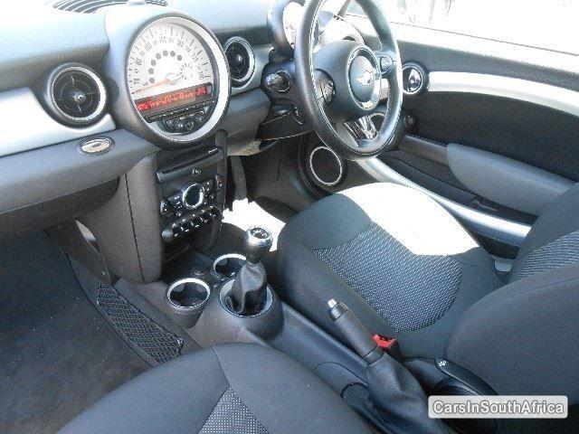 Mini Manual 2011 - image 4