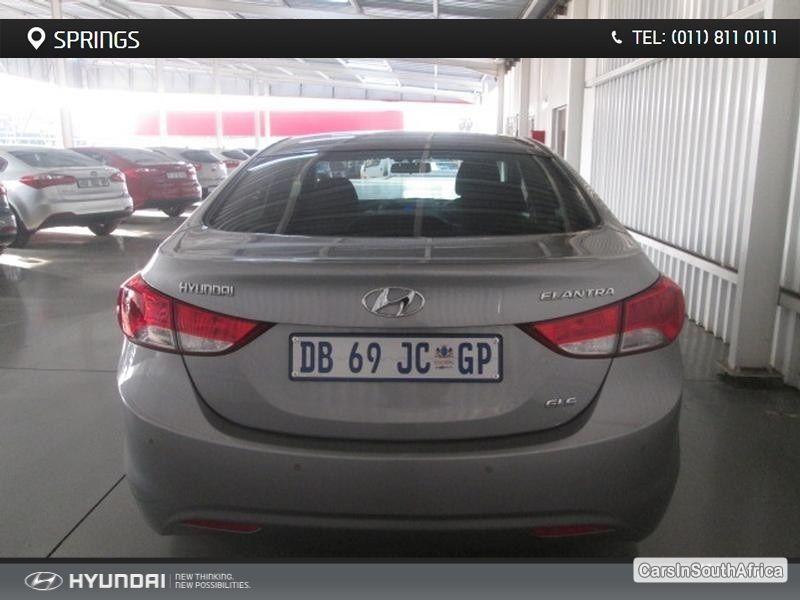 Hyundai Elantra Manual 2014 - image 4