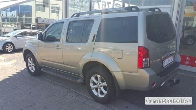 Nissan Pathfinder Automatic 2013 in South Africa