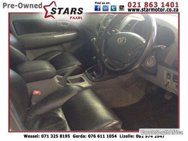 Toyota Hilux Manual 2009 - image 5