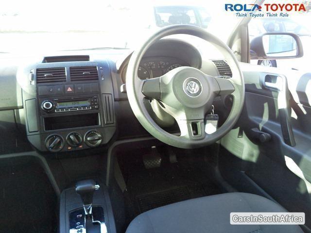 Volkswagen Polo Automatic 2011 - image 5