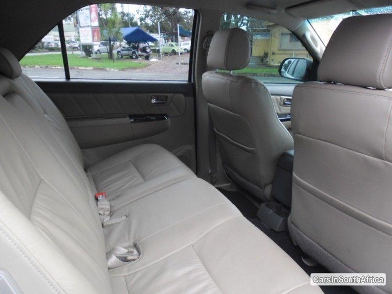 Toyota Fortuner Automatic 2012 - image 5