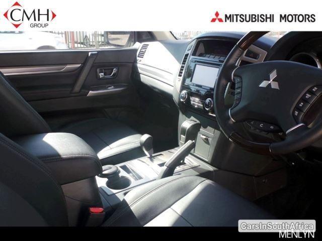 Mitsubishi Pajero Automatic 2015 - image 5