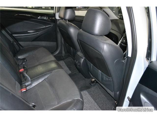 Hyundai Sonata Automatic 2010 - image 5