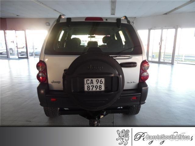 Jeep Cherokee Automatic 2007 - image 5