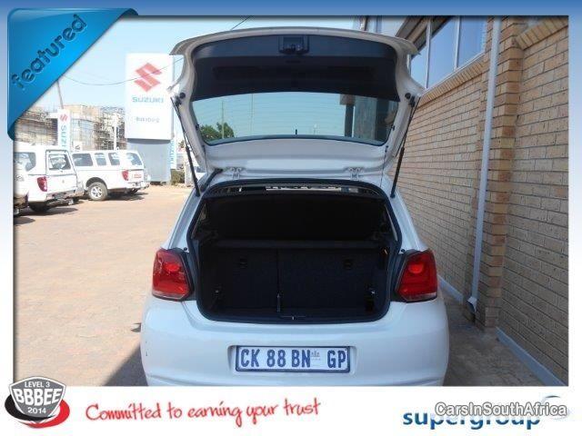 Volkswagen Polo Manual 2013 - image 5