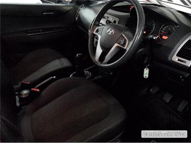 Hyundai i20 Manual 2010 - image 5