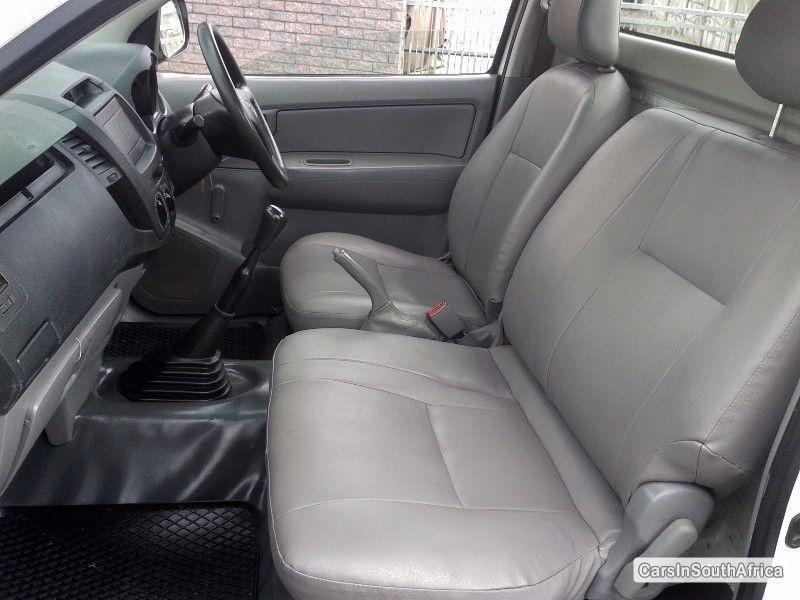 Picture of Toyota Yaris Manual 2011 in Western Cape