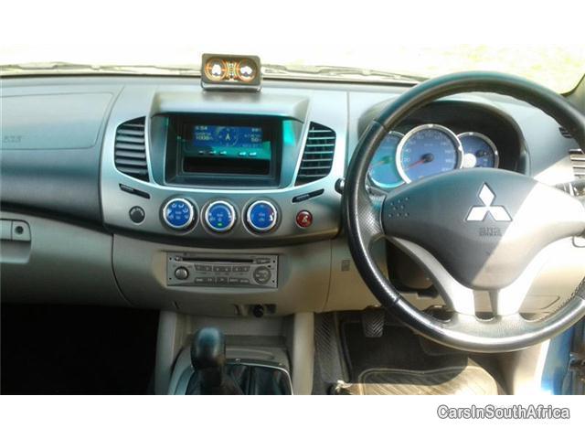 Mitsubishi Triton Manual 2009 - image 5