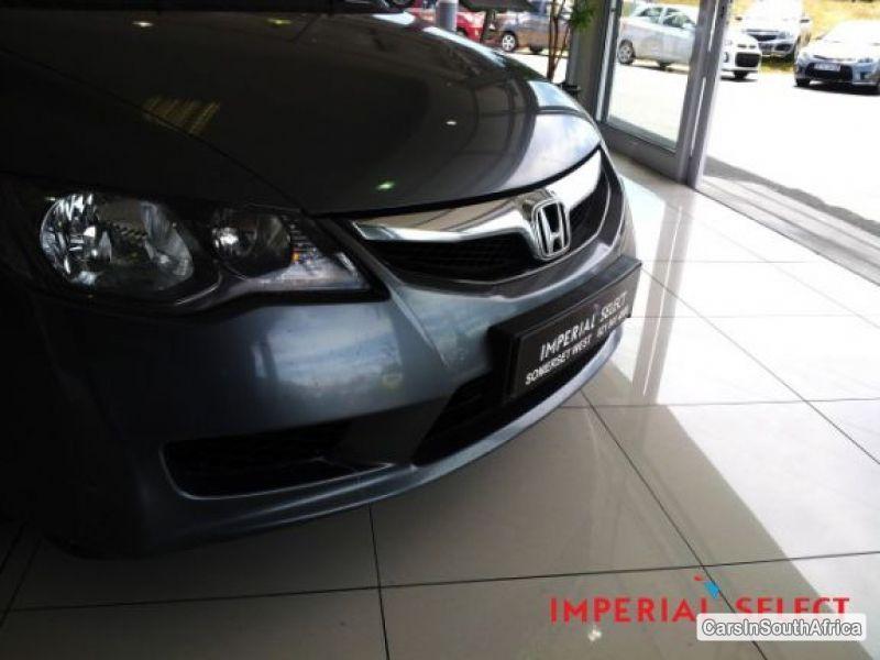Honda Civic Automatic 2010 - image 5