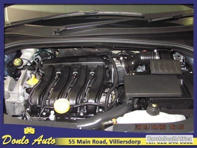 Renault Clio Manual 2011 - image 5