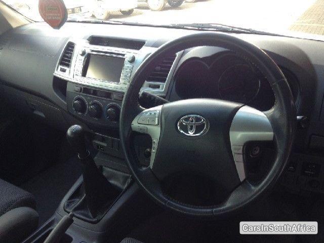 Picture of Toyota Hilux Manual 2011 in Gauteng