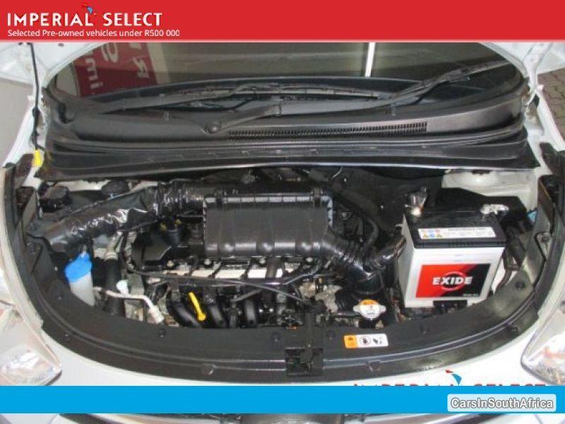 Hyundai i10 Manual 2014 - image 5