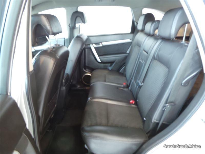 Picture of Chevrolet Captiva Manual 2011 in South Africa