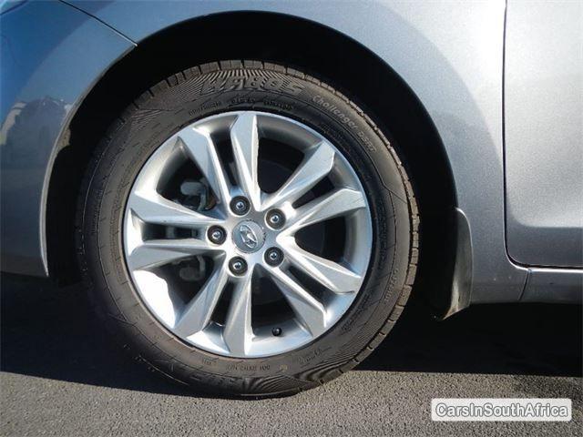 Hyundai i30 Manual 2013 - image 6