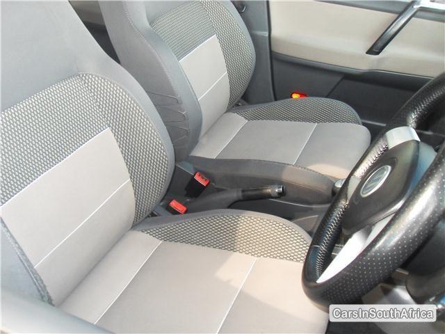 Volkswagen Polo Manual 2010 - image 6