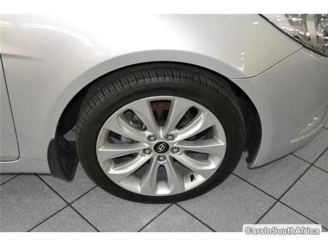 Hyundai Sonata Automatic 2010 - image 6