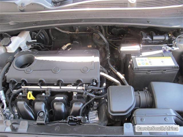 Kia Sportage Automatic 2012 - image 6