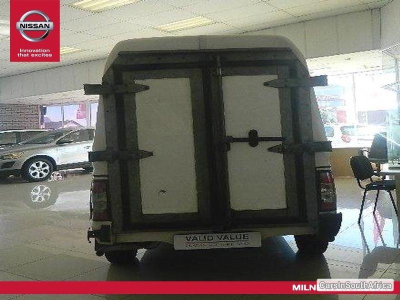 Ford Bantam Manual 2010 - image 6