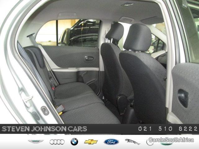 Toyota Yaris Manual 2011 - image 6