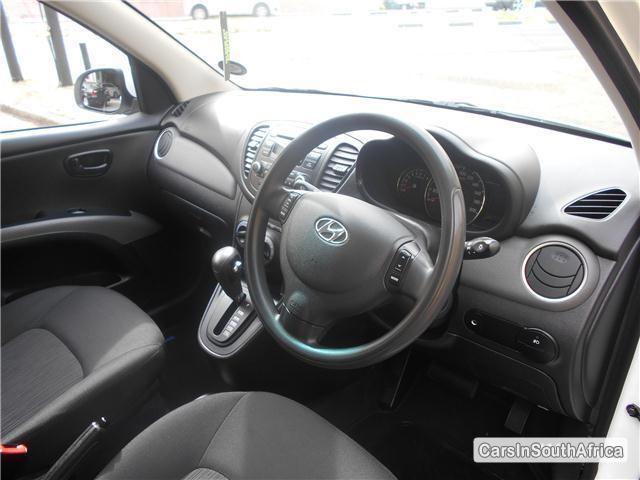 Hyundai i10 Automatic 2011 - image 6