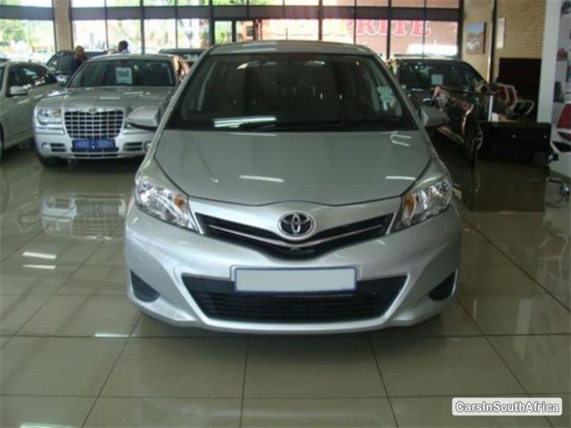 Toyota Yaris Manual 2013