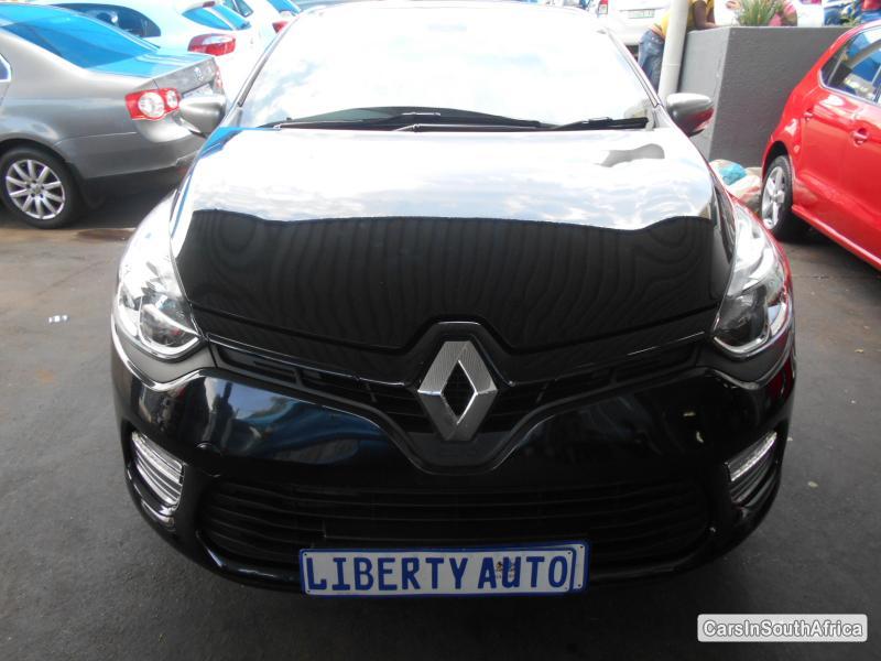 Renault Clio Manual 2015 - image 4