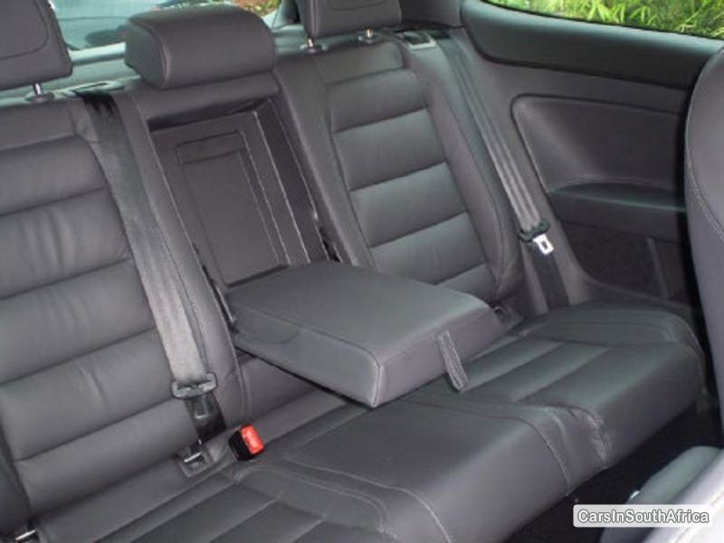 Volkswagen Golf Manual 2009 in Gauteng