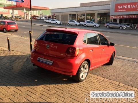 Volkswagen Polo Manual 2015 - image 2