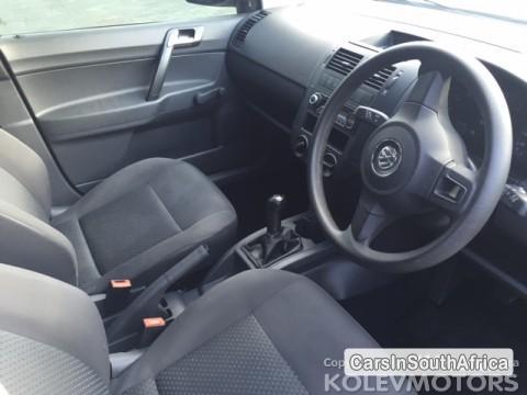 Volkswagen Polo Manual 2012 - image 3