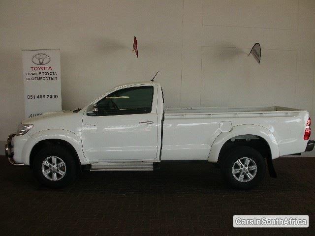 Picture of Toyota Hilux Manual 2013